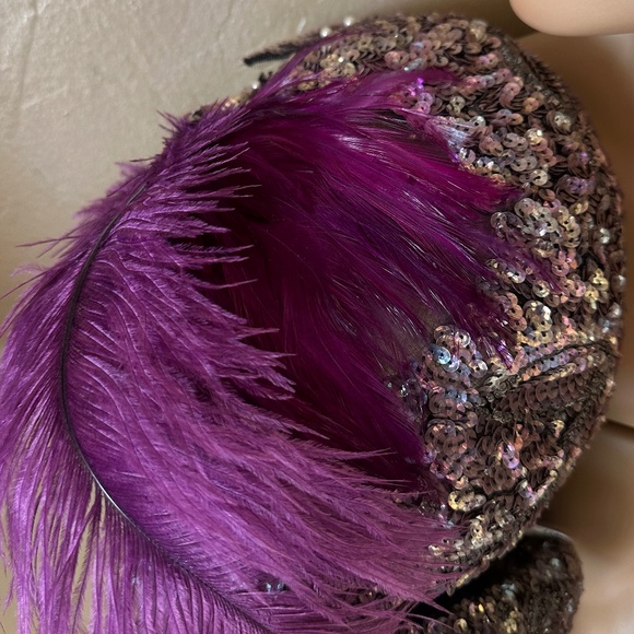 JOYFUL 195O\'s IRIDESCENT SEQUIN COCKTAIL HAT WITH OSTRICH FEATHERS main image 8